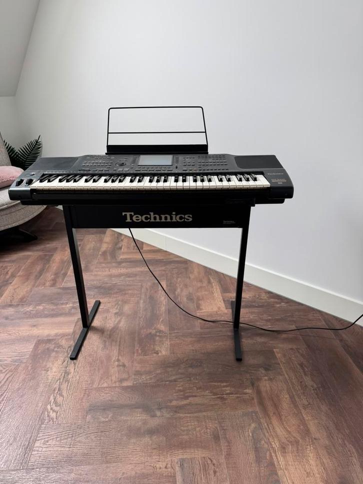 Technics keyboard KN 2000, Muziek en Instrumenten, Keyboards, Zo goed als nieuw, 61 toetsen, Technics, Ophalen of Verzenden