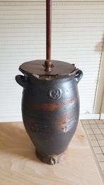 Antieke stenen kruik met houten deksel en boterstamper, Antiek en Kunst, Ophalen