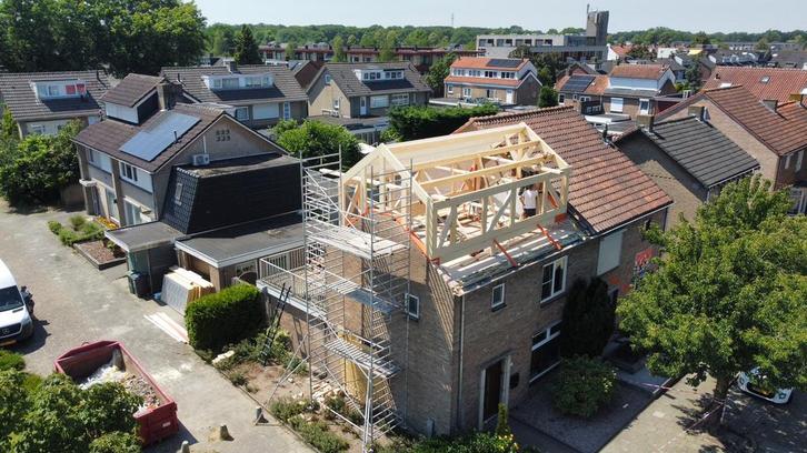 POOLSE AANNEMER, STUCADOOR & TEGELZETTER., Diensten en Vakmensen, Aannemers