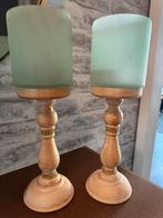 Houten Kandelaars met Groene Glazen Houders - Set van 2, 25 tot 50 cm, Beige, Ophalen of Verzenden, Zo goed als nieuw