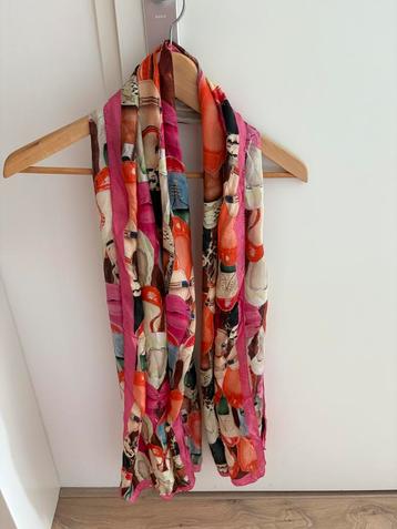 I Love My Moment - zijden sjaal met schoenenprint beschikbaar voor biedingen