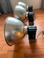 Drie industriële lampen van Philips.. voot totaal €45., Ophalen