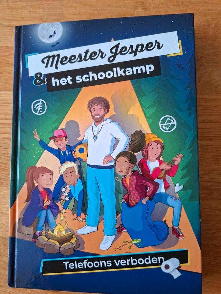 Jesper Hesseling - Meester Jesper & het schoolkamp, Boeken, Kinderboeken | Jeugd | 10 tot 12 jaar, Zo goed als nieuw, Ophalen of Verzenden