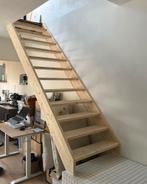 Steektrap open vuren hout, Doe-het-zelf en Verbouw, Ladders en Trappen, Ophalen, Zo goed als nieuw, 2 tot 4 meter