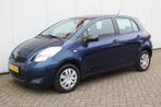 TOYOTA Yaris 1.0 12v VVT-i 69pk 5 DEURS AIRCO ZEER MOOI ! !, Voorwielaandrijving, Stof, 750 kg, Blauw