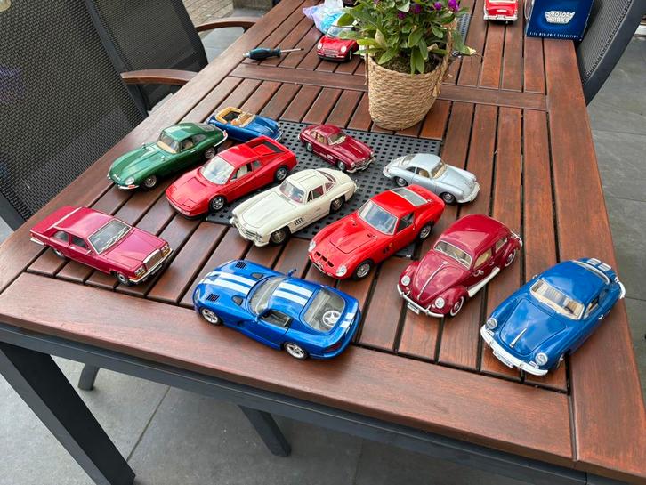 Burago modellen 1:18 / 1:24, Hobby en Vrije tijd, Modelauto's | 1:24, Zo goed als nieuw, Bburago, Ophalen of Verzenden