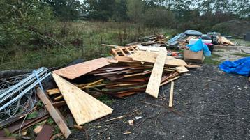 Gratis brandhout beschikbaar voor biedingen
