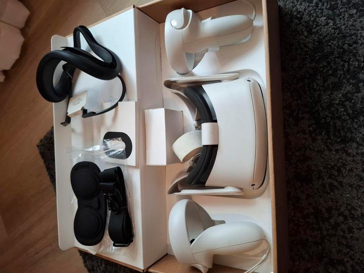 Ocolus Quest 2 weinig gebruikt, Spelcomputers en Games, Virtual Reality, Zo goed als nieuw, Overige platformen, Ophalen of Verzenden