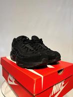 Maat 40 - Nike Air Max 95 Triple Black, Kleding | Heren, Schoenen, Verzenden, Zwart, Nike, Nike