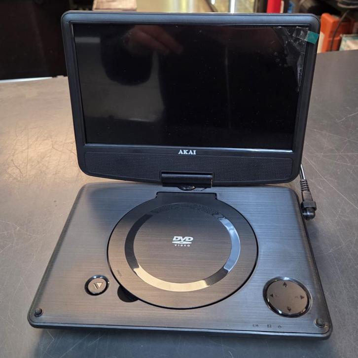 AKAI APD909 - Draagbare DVD Speler - Compleet Met Adapter, Auto diversen, Autoradio's, Zo goed als nieuw