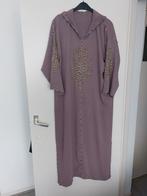Mooie paarse djellaba maat XL met borduursel, Paars, Zo goed als nieuw, Geen merk, Onder de knie