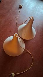 Twee Dijkstra Heksenhoedlampen Cremewit, Huis en Inrichting, Lampen | Hanglampen, Ophalen of Verzenden