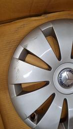 4 wieldoppen en 16 inch alu wiel Mercedes Benz, Auto diversen, Wieldoppen, Ophalen, Gebruikt