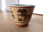 Vintage bloempot, 16,5cm hoog en 18cm in doorsnee, Tuin en Terras, Bloempotten, Rond, Binnen, Ophalen of Verzenden, Zo goed als nieuw