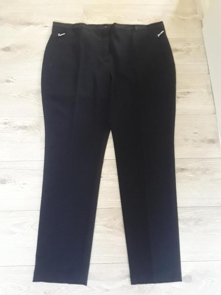 Zwarte broek maat 48 Brandtex, Kleding | Dames, Broeken en Pantalons, Zo goed als nieuw, Maat 46/48 (XL) of groter, Zwart, Ophalen of Verzenden
