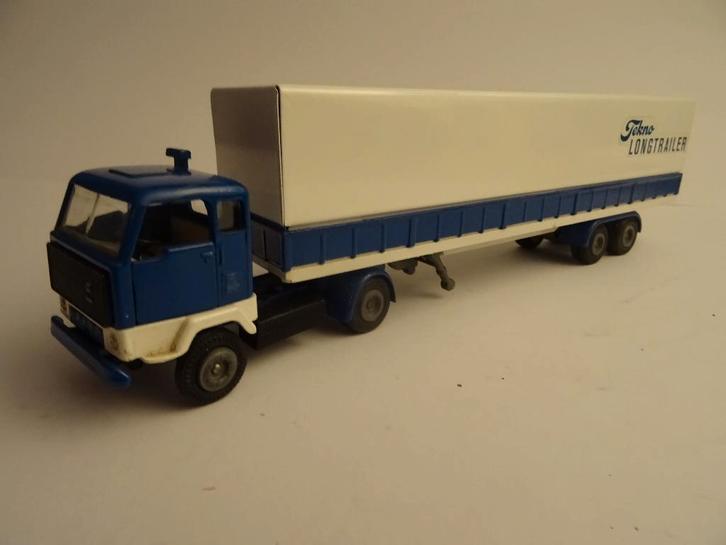 VOLVO F88/89 MET 2 ASSIGE TRAILER TEKNO MODEL, Hobby en Vrije tijd, Modelauto's | 1:50, Zo goed als nieuw, Bus of Vrachtwagen