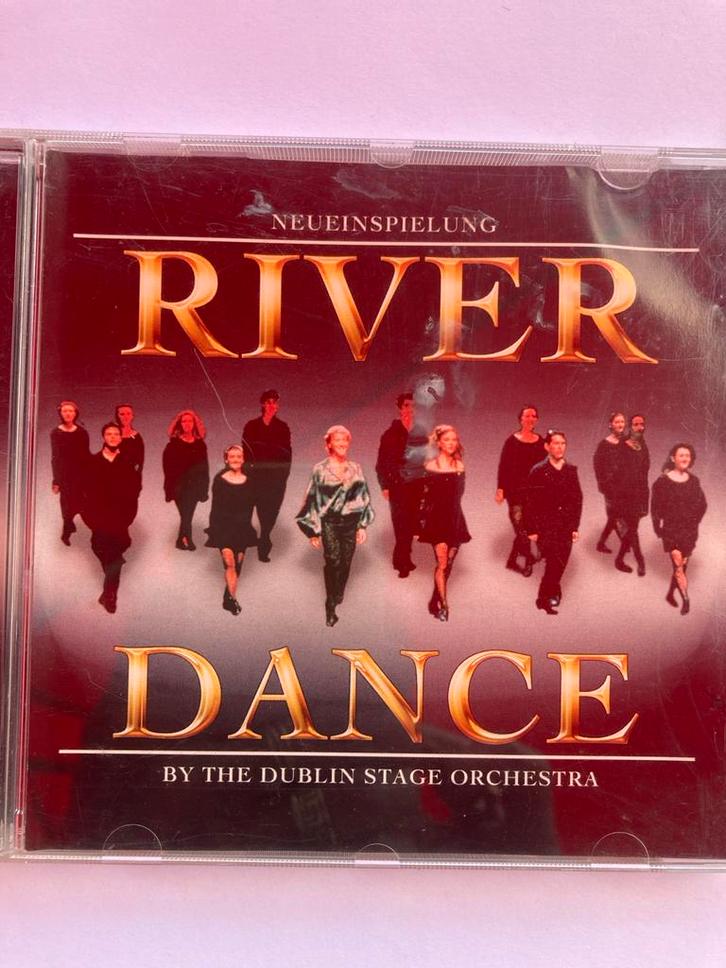 Riverdance CD - Dublin Stage Orchestra, Cd's en Dvd's, Cd's | Pop, Gebruikt, 2000 tot heden, Ophalen of Verzenden