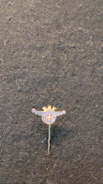 Emaille DAF speldje beschikbaar voor biedingen