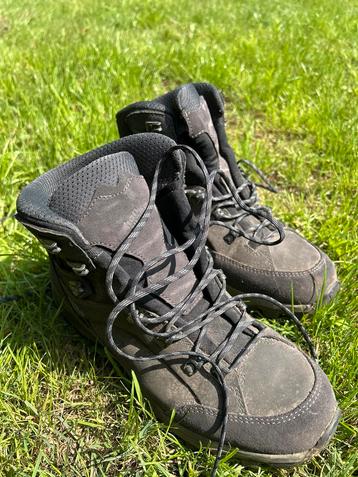 Hanwag Wandelschoenen maat 42 beschikbaar voor biedingen