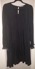 Zhenzi mooi zwart jurkje met leuke details mt 48/50, Jurk, Ophalen of Verzenden, Zo goed als nieuw, Zwart