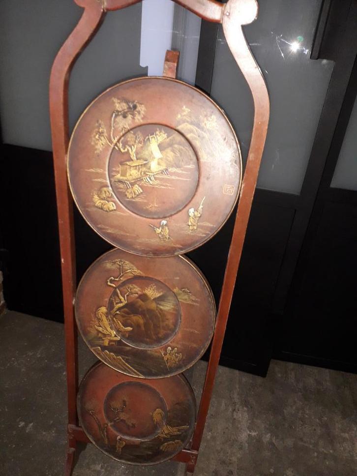 SUPER ZELDZAME GESIGNEERDE CHINESE LAK CAKE STAND I.Z.G.ST, Antiek en Kunst, Antiek | Meubels | Tafels, Ophalen