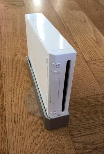 Wii set met 9 games. beschikbaar voor biedingen