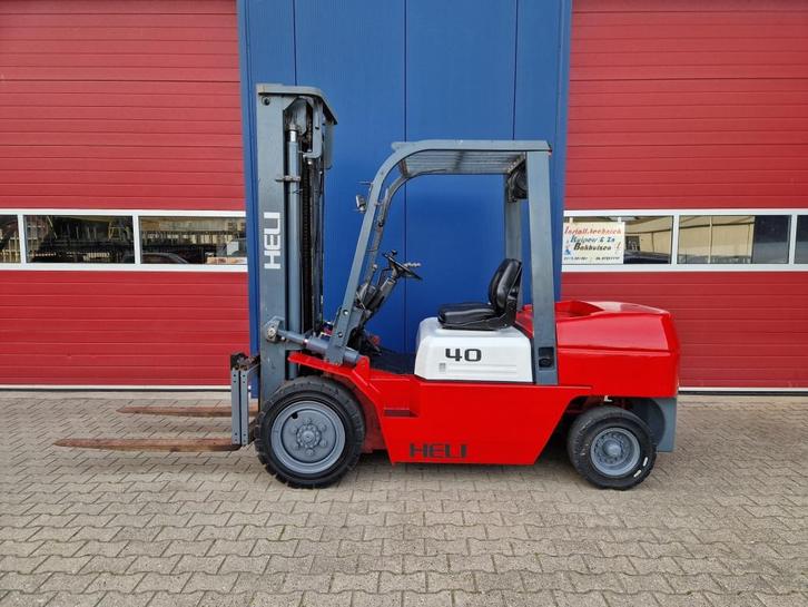 HELI CPCD 40 HEFTRUCK DIESEL 4 TONS TRIPLOMAST BOUWJAAR 2021, Zakelijke goederen, Machines en Bouw | Heftrucks en Intern transport