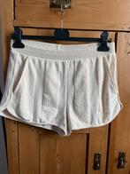 Shorts kort broekje & other stories creme off white 36/38, Kleding | Dames, Broeken en Pantalons, Kort, Ophalen of Verzenden, Wit