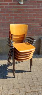 5x vintage Stapelstoel schoolstoel bruin metalen frame hout, Vijf, Zes of meer stoelen, Metaal, Gebruikt, Bruin