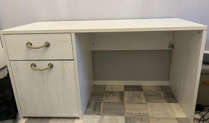 Tiener bureau met lade en kastje, Huis en Inrichting, Bureaus, Zo goed als nieuw, Ophalen