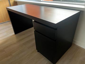 IKEA MALM Bureau, 140x65 cm, Zwart-Bruin - afbeelding 2