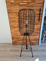 Zwart stalen vloerlamp te koop, Huis en Inrichting, Lampen | Vloerlampen, Ophalen, Zo goed als nieuw, Metaal, 150 tot 200 cm