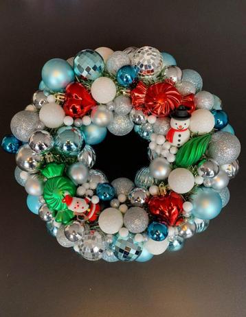 Kerstkrans “Lightblue” beschikbaar voor biedingen