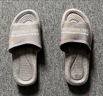 ZWALUWHOEVE Grijze Slippers Maat 42, Ophalen, Zo goed als nieuw, Overige kleuren, Slippers