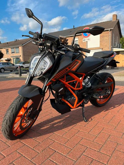 KTM DUKE 125cc A1, Motoren, Motoren | KTM, Particulier, Naked bike, 11 kW of minder, 1 cilinder, Minimaal motorrijbewijs A1, ABS