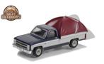 1982 Chevrolet C-10 Silverado met tent van Greenlight 1/64, Hobby en Vrije tijd, Modelauto's | Overige schalen, Nieuw, Greenlight