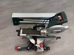 Metabo afkort- en verstekzaag KGS216M plus tafel KSU100, Doe-het-zelf en Verbouw, Gereedschap | Zaagmachines, Ophalen, Zo goed als nieuw