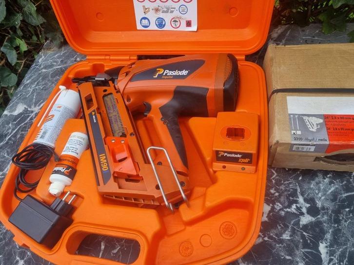 PASLODE AccuTacker schiethamer dakwerk, Doe-het-zelf en Verbouw, Dakpannen en Dakbedekking, Zo goed als nieuw, Dakpannen, Steen of Klei