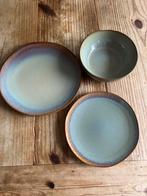 Mooi zacht groen servies - 71 delig, Huis en Inrichting, Keuken | Servies, Gebruikt, Ophalen of Verzenden, Effen, Aardewerk