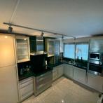 Complete keuken met Siemens inbouwapparatuur, granieten blad, Ophalen, Zo goed als nieuw, Graniet of Steen, Hoekkeuken