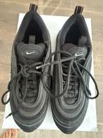 Nike schoenen, Sport en Fitness, Ophalen, Zo goed als nieuw, Schoenen