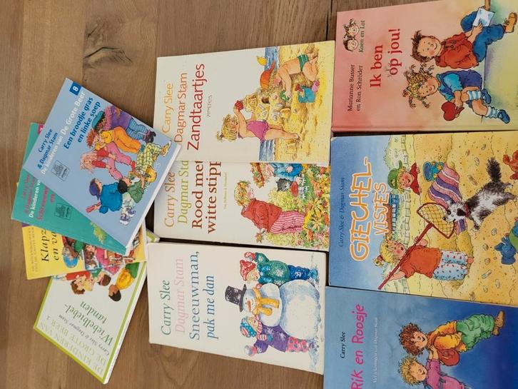 Boeken o.a. Carry slee kinderen van de grote beer, seizoenen, Boeken, Kinderboeken | Baby's en Peuters, Zo goed als nieuw, 3 tot 4 jaar