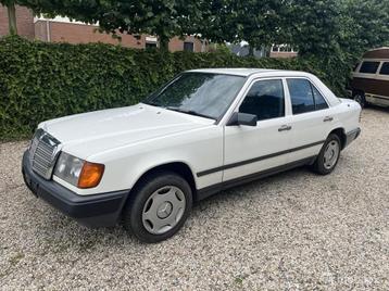 Mercedes 200 Automaat 140000km beschikbaar voor biedingen