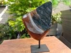 Agaat gepolijst op standaard no 06, Verzamelen, Mineralen en Fossielen, Ophalen, Mineraal
