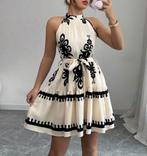 Witte Zomerjurk met Bloemen - Nieuw, Maat 38/40 (M), Wit, Nieuw, Ophalen of Verzenden