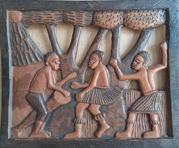 Prachtig handgemaakt oud Afrikaans houtsnijwerk  beschikbaar voor biedingen
