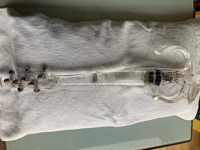 Ted Brewer electrische  5-snarige Crossbow viool izgst, Muziek en Instrumenten, Strijkinstrumenten | Violen en Altviolen, Zo goed als nieuw