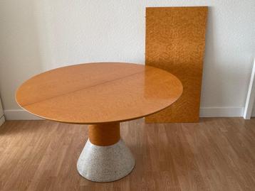 Arco Balance eettafel met genoesd Esdoorn fineer beschikbaar voor biedingen