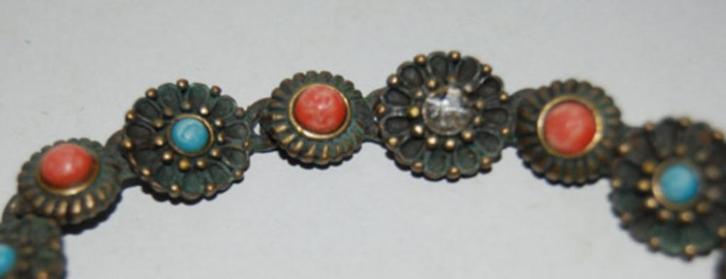 Bronzen tribal armband turquoise en koraalkleurige steentjes, Sieraden, Tassen en Uiterlijk, Antieke sieraden, Armband, Brons