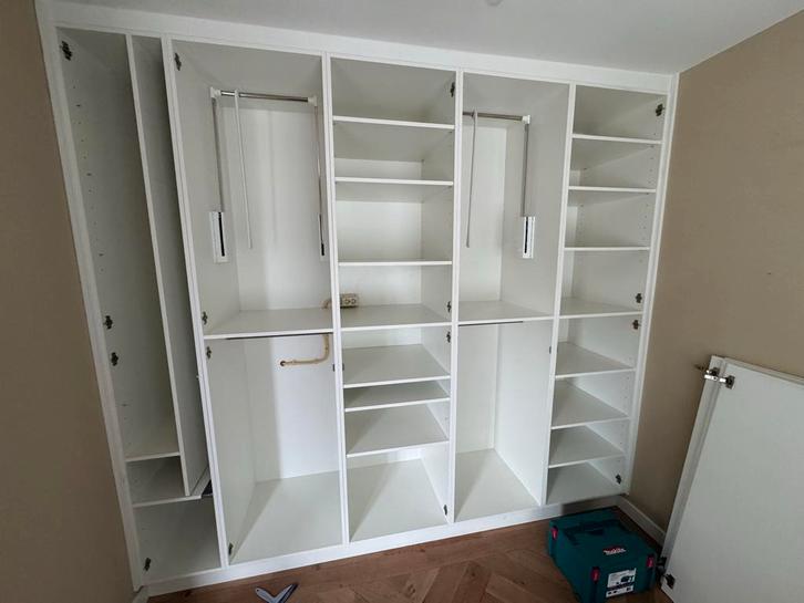 Grote wandkast - 276x240 cm, Huis en Inrichting, Kasten | Kledingkasten, Gebruikt, 200 cm of meer, 25 tot 50 cm, Met lade(s), Overige materialen